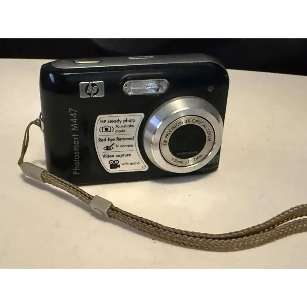 HP Photosmart Digital Camera M447 5MP Black ( Parts Only , Not Working